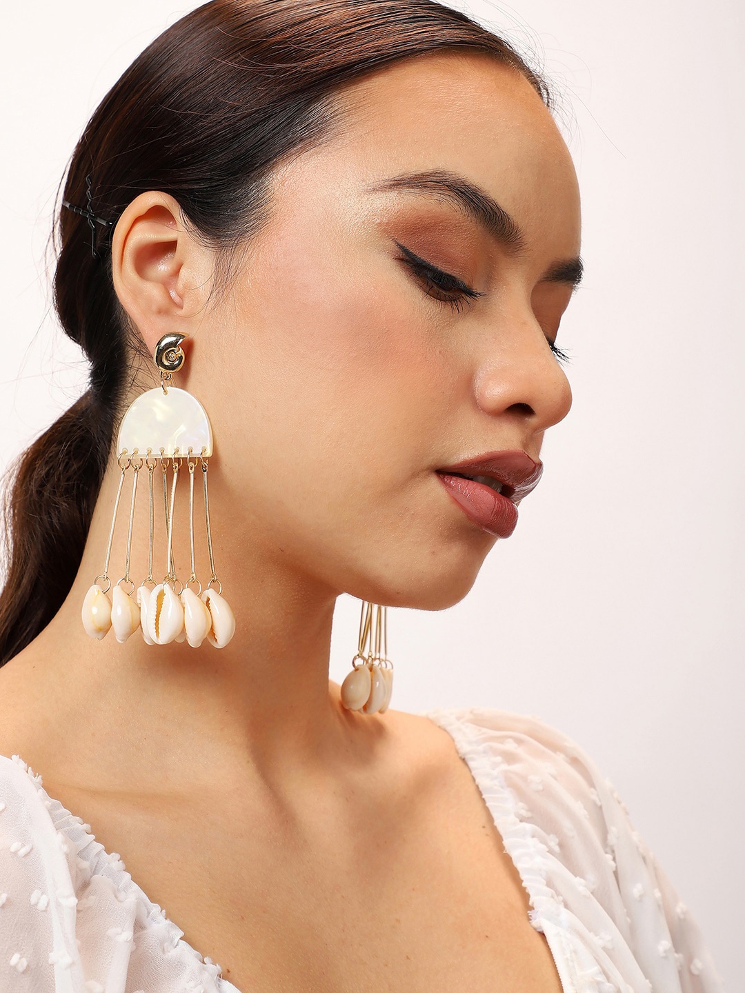 

SOHI Gold-Plated Contemporary Drop Earrings, Beige