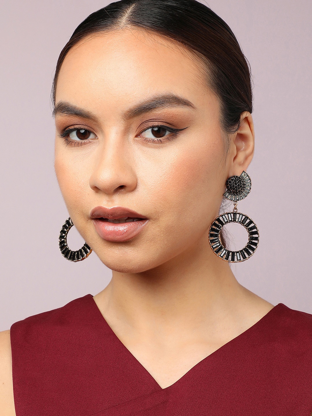 

SOHI Gold-Plated Circular Drop Earrings, Black
