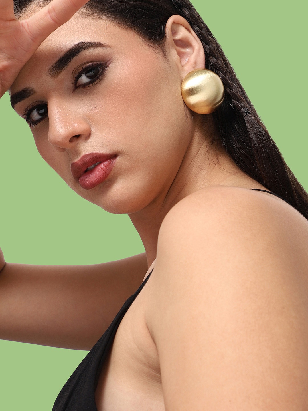 

SOHI Gold-Plated Contemporary Studs Earrings