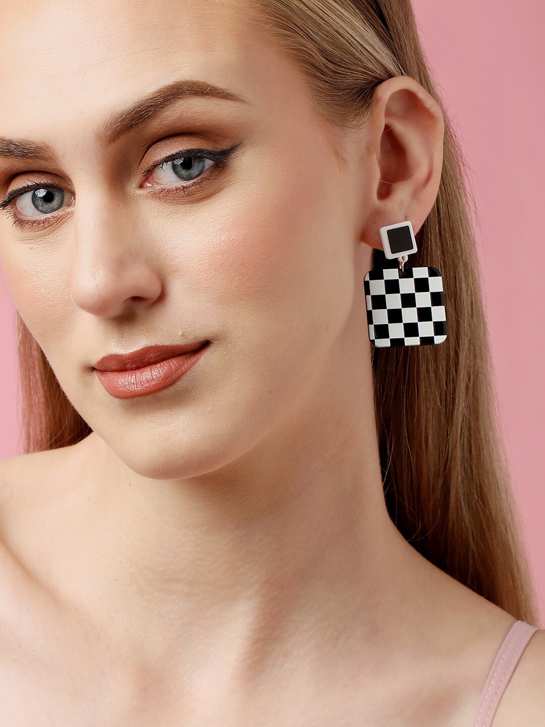 

SOHI Gold Plated Checked Contemporary Sone Beaded Drop Earrings