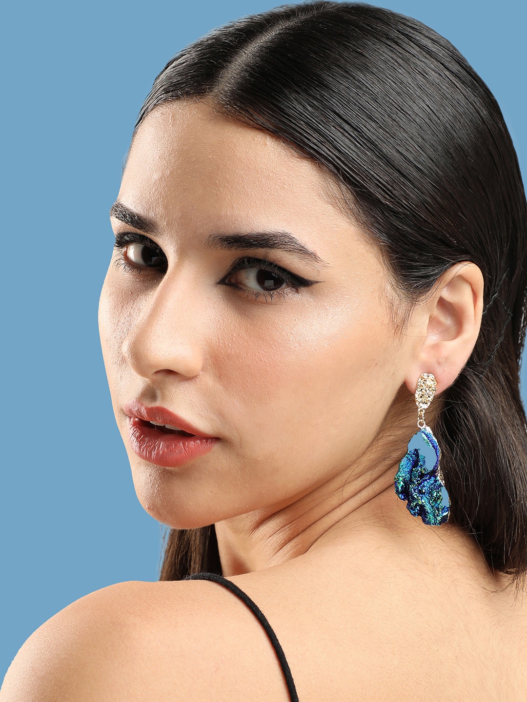 

SOHI Gold-Plated Contemporary Stone Studded Drop Earrings