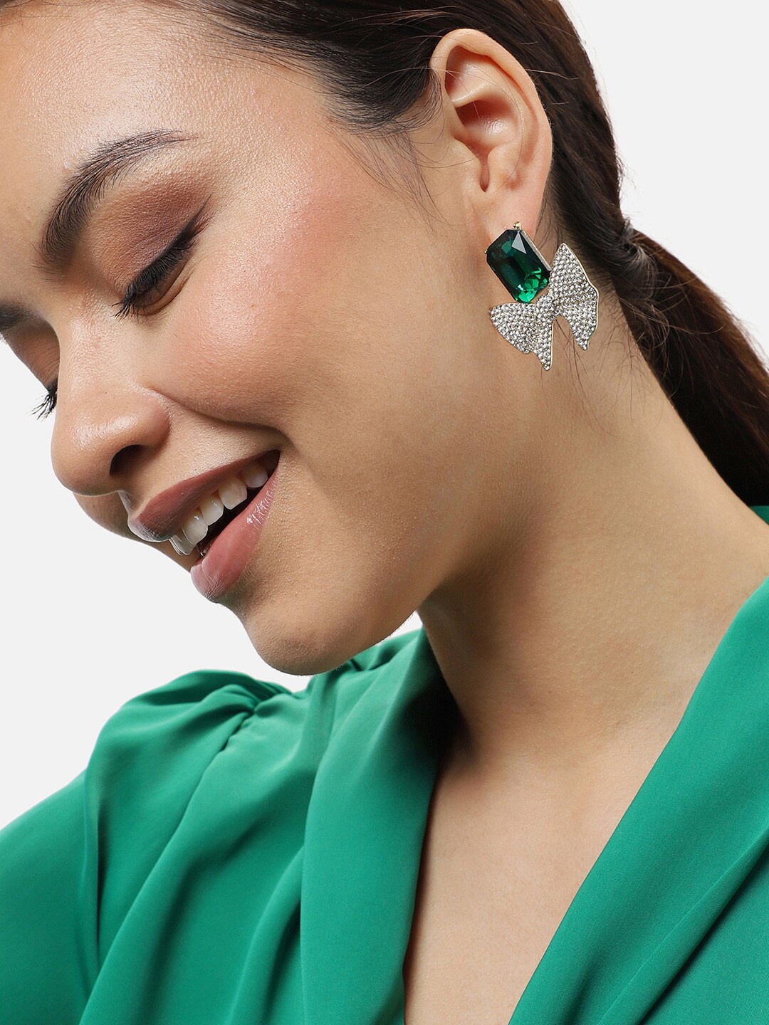 

SOHI Gold Plated Contemporary Stone Studded Drop Earrings