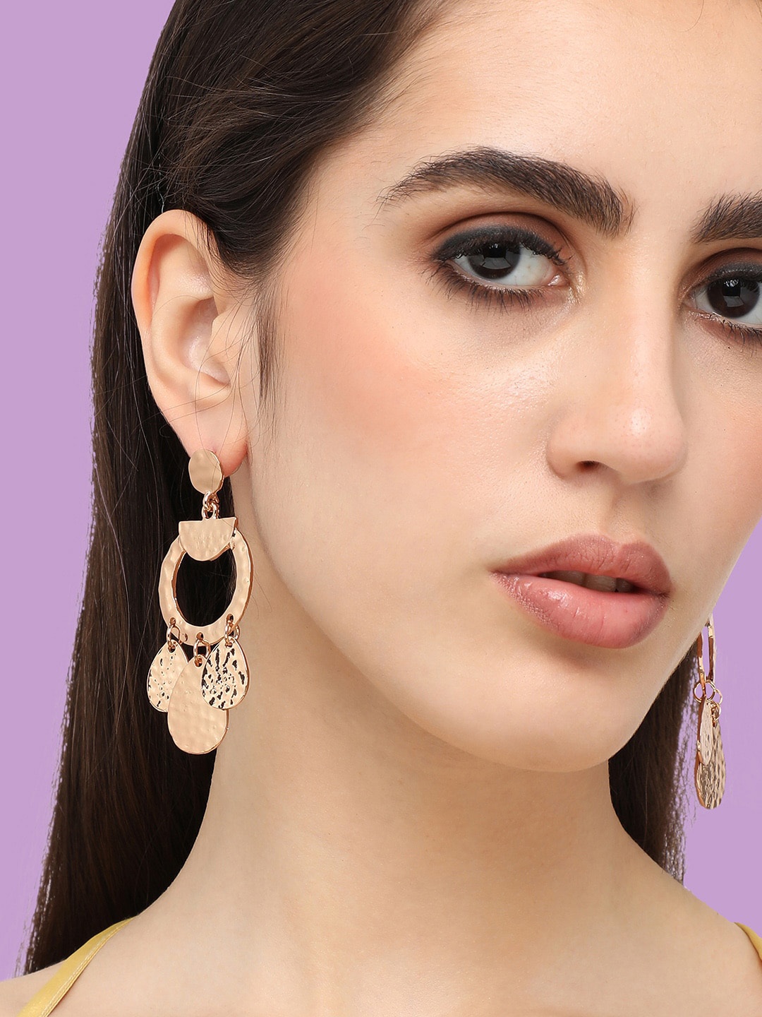 

SOHI Gold-Plated Contemporary Drop Earrings