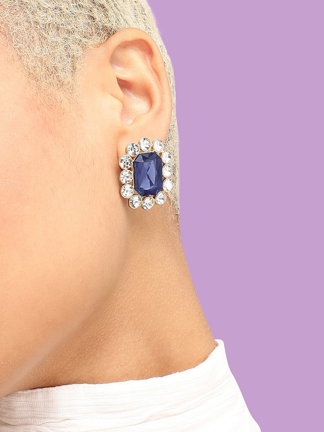 

SOHI Gold-Plated Contemporary Studs Earrings