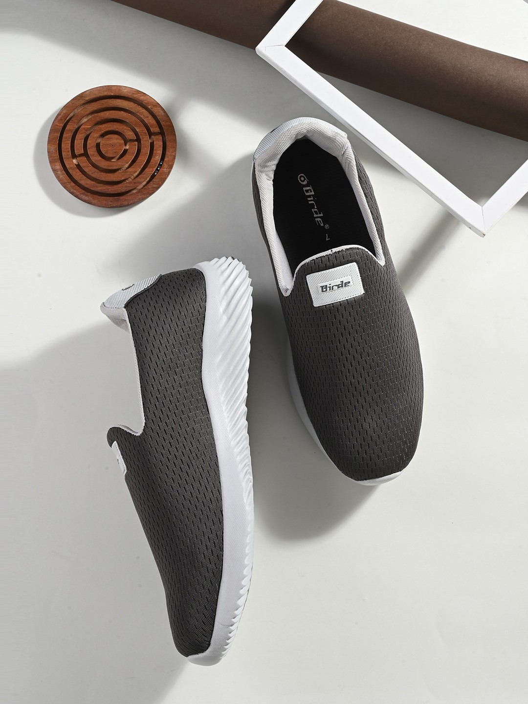 

BIRDE Men Woven Design Comfort Insole Mesh Contrast Sole Slip-On Sneakers, Grey