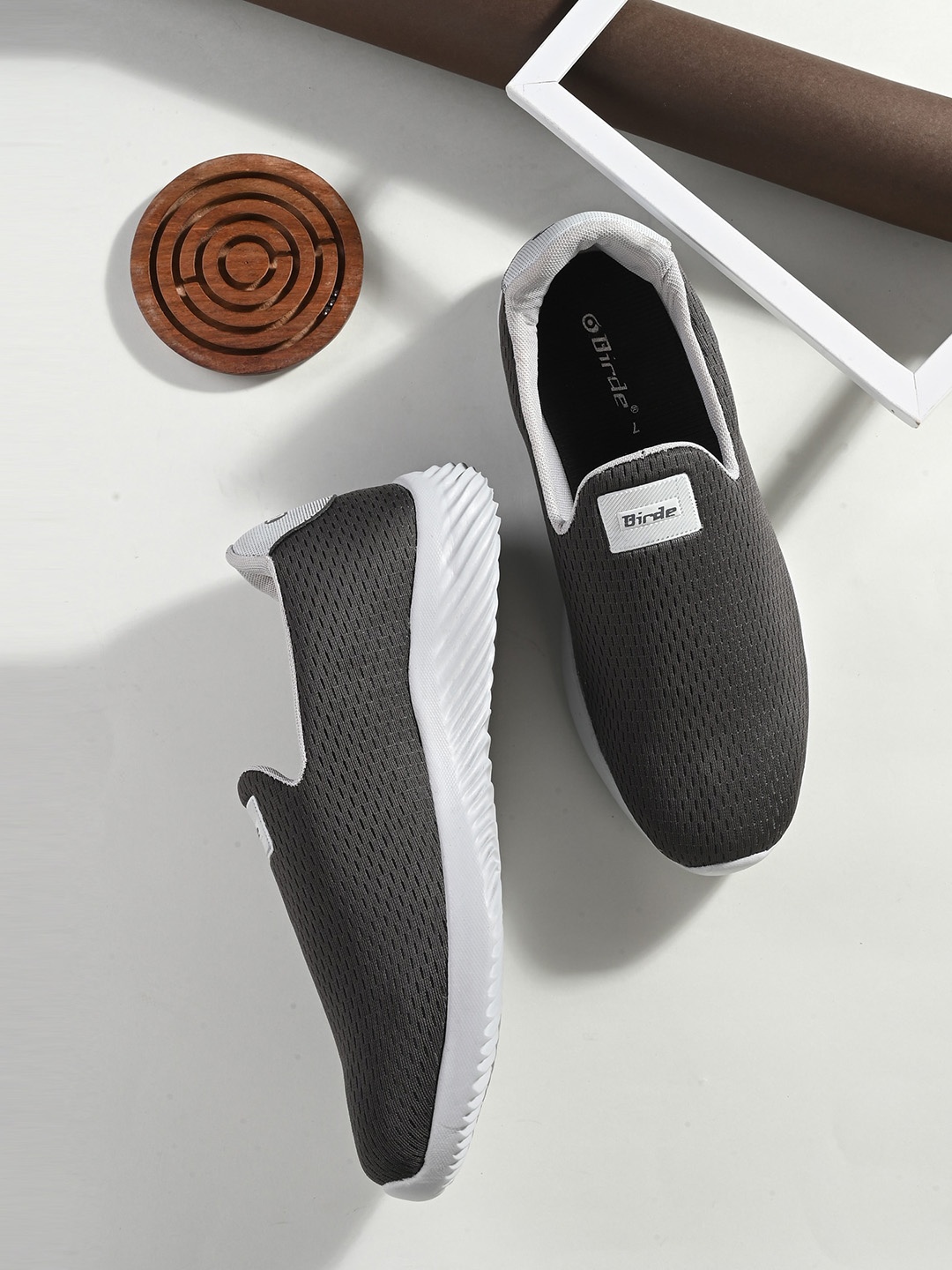 

BIRDE Men Woven Design Comfort Insole Mesh Contrast Sole Slip-On Sneakers, Grey