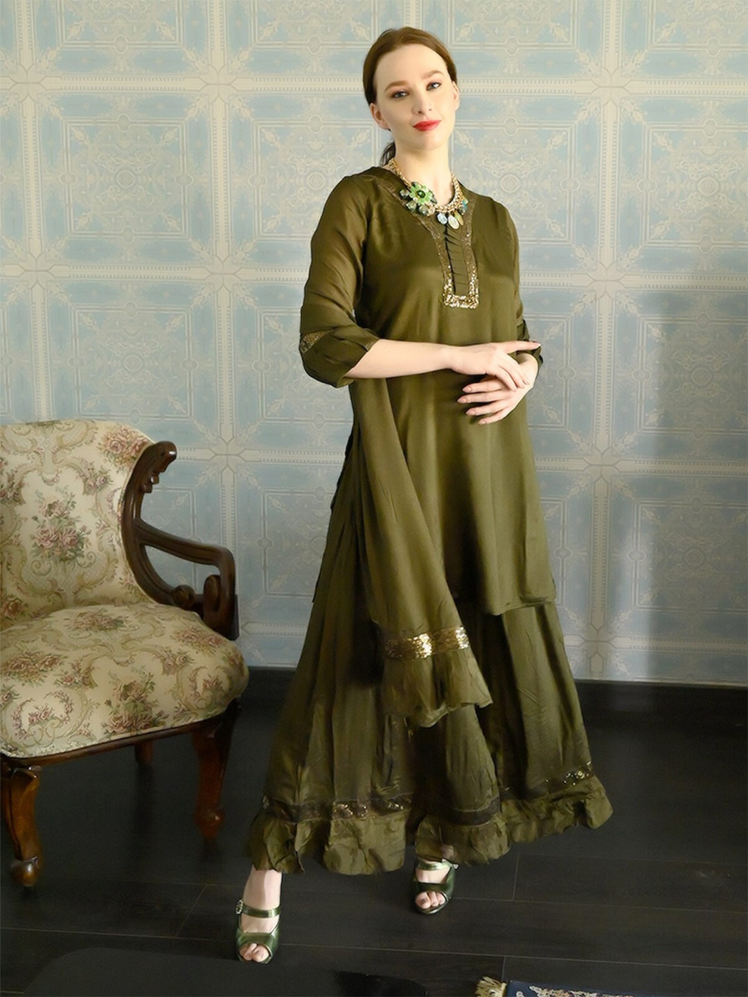 

ODETTE V-Neck Gotta Patti Crepe A-Line Kurta & Skirt With Dupatta, Green