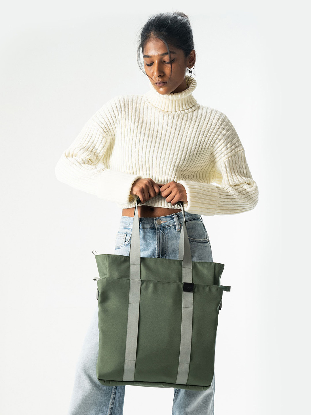 

DailyObjects Kelp Trunk Laptop Tote Bag, Green