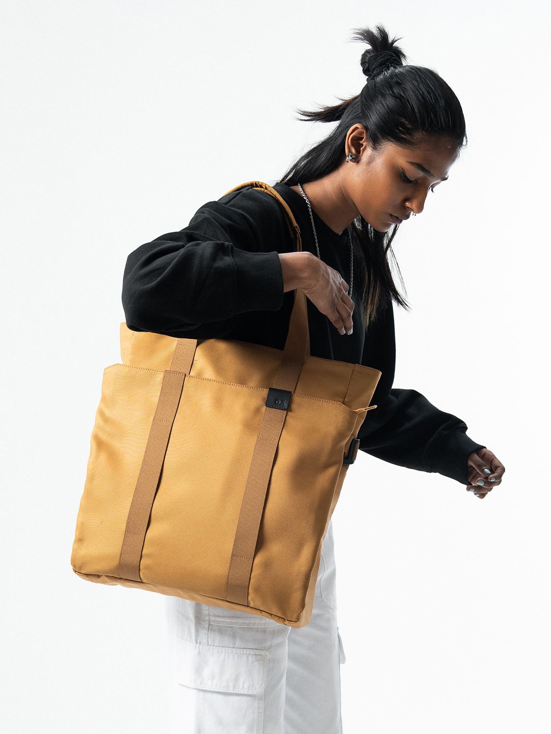 

DailyObjects Amber Trunk Laptop Tote Bag, Yellow