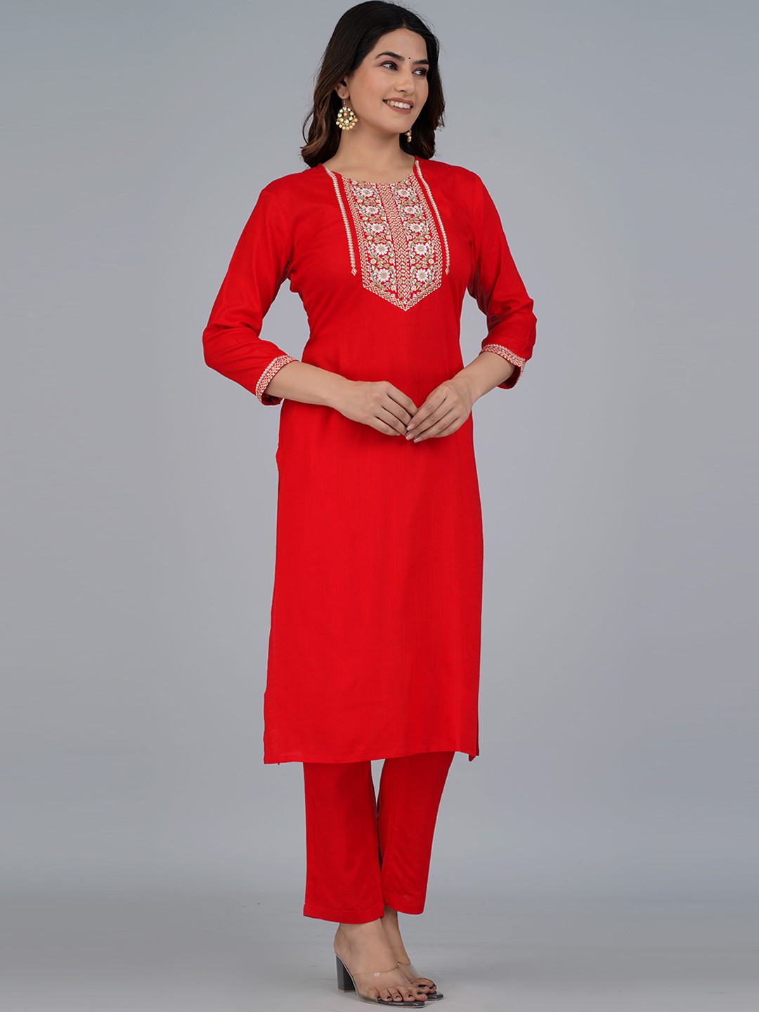 

JAIPURI COLLECTION Floral Embroidered Kurta with Trousers, Red