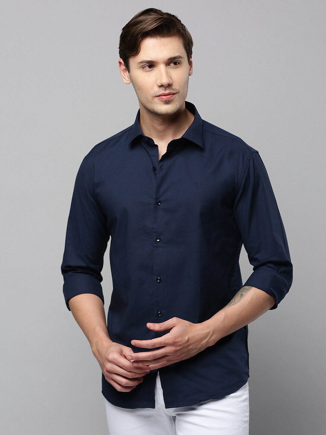 

SHOWOFF Comfort Spread Collar Cotton Casual Shirt, Navy blue
