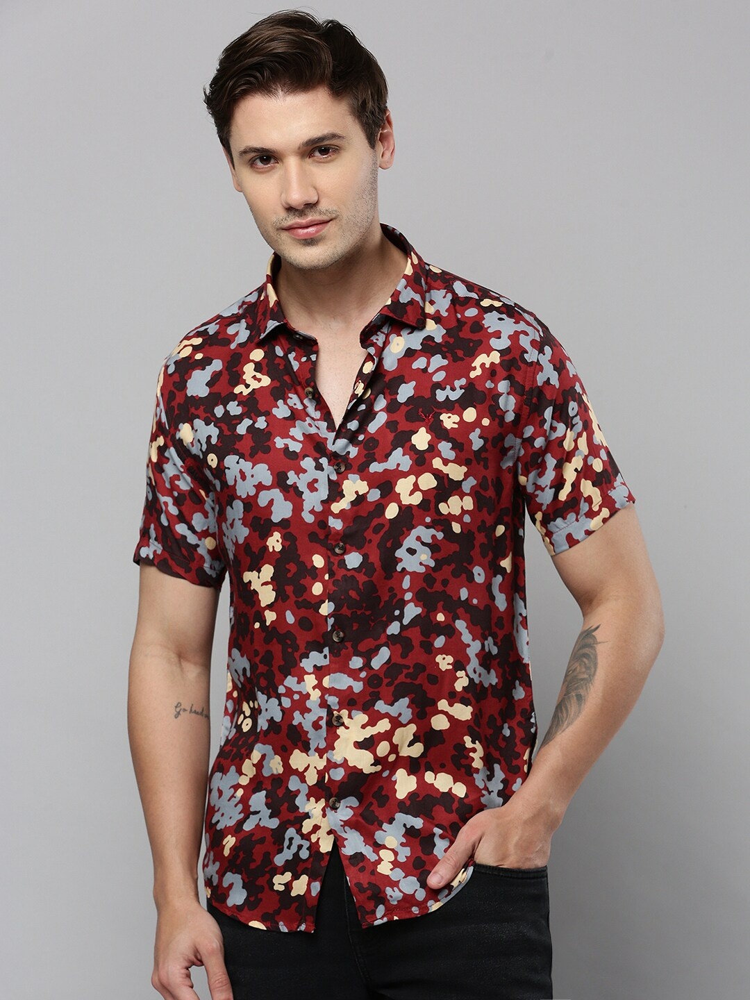 

SHOWOFF Comfort Abstract Printed Cotton Casual Shirt, Maroon
