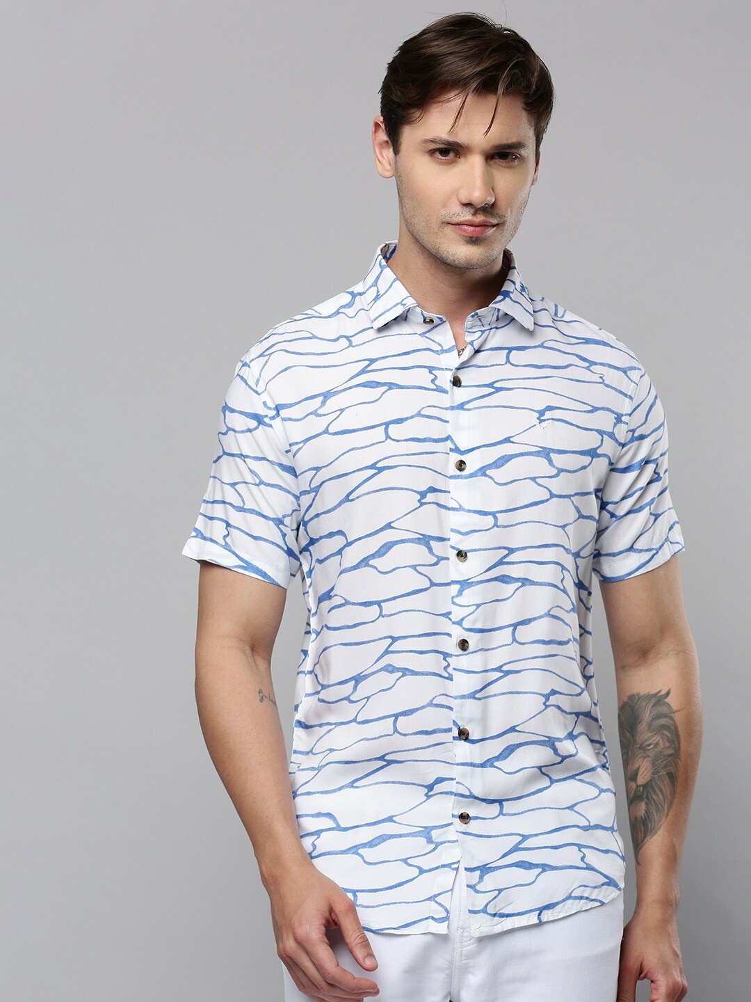 

SHOWOFF Comfort Abstract Printed Cotton Casual Shirt, White