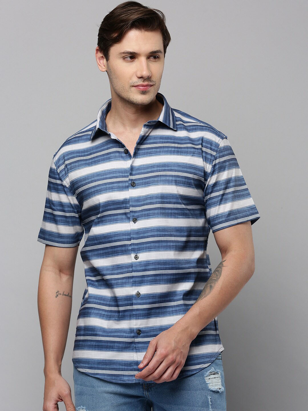 

SHOWOFF Comfort Horizontal Striped Cotton Casual Shirt, Blue