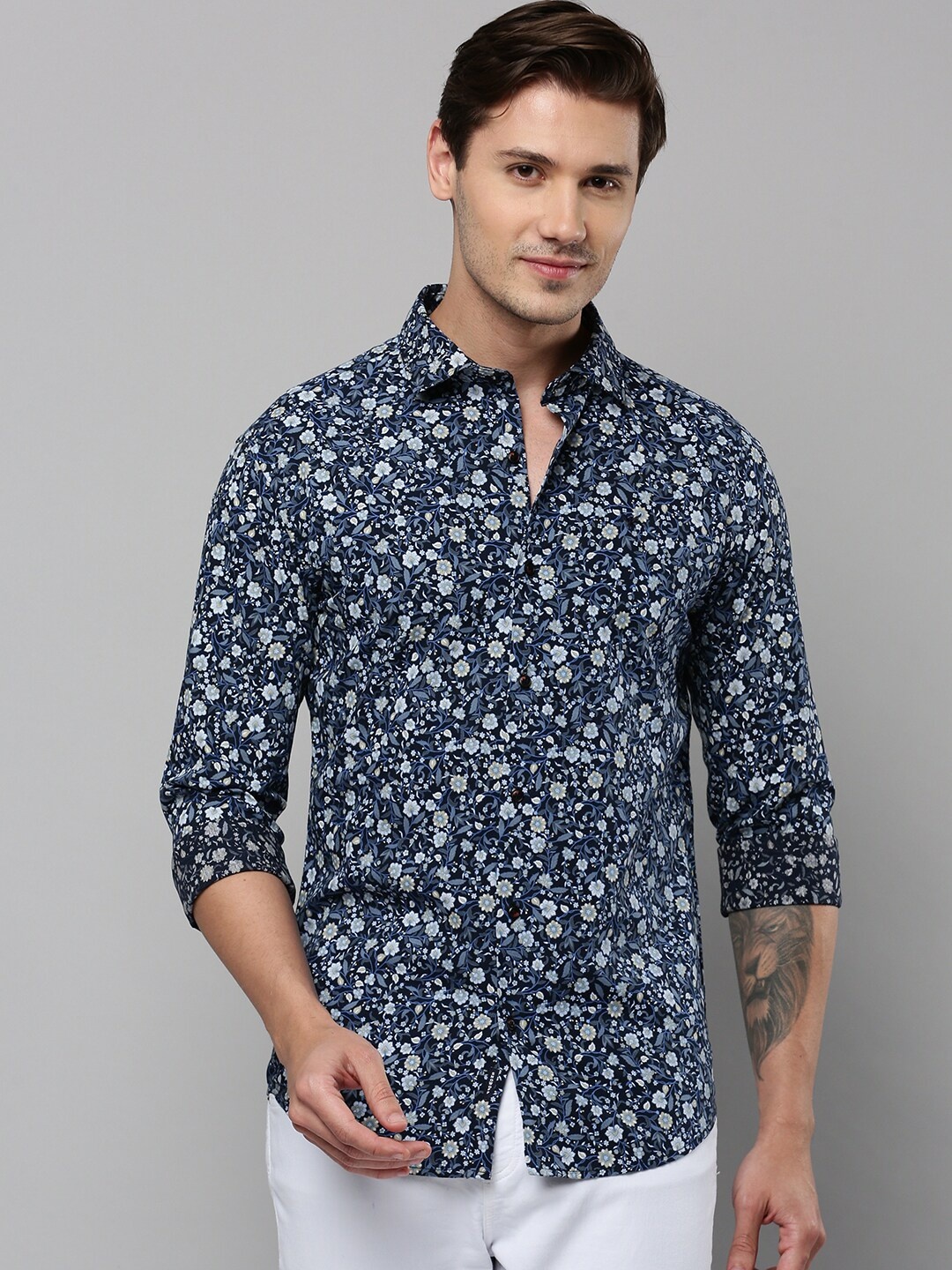 

SHOWOFF Comfort Floral Printed Cotton Casual Shirt, Navy blue