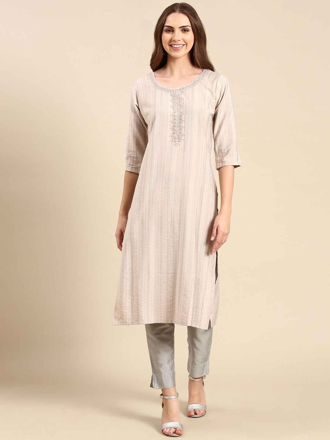 

SHOWOFF Striped Thread Work Straight Kurta, Nude