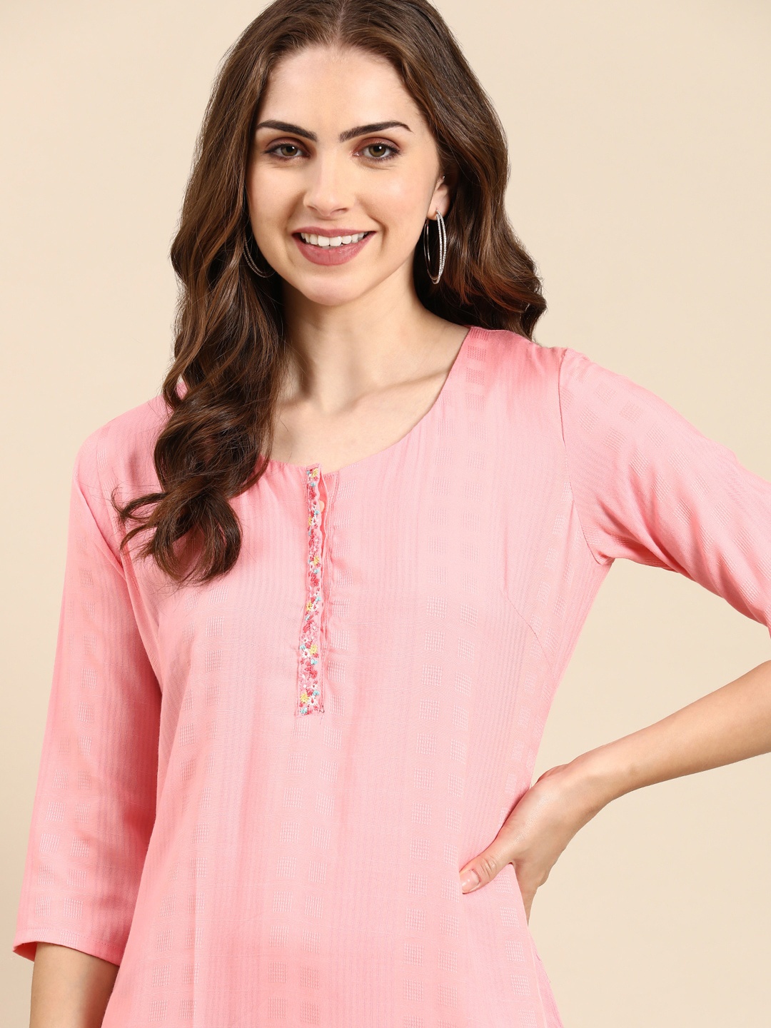 

SHOWOFF Woven Design Straight Kurta, Pink