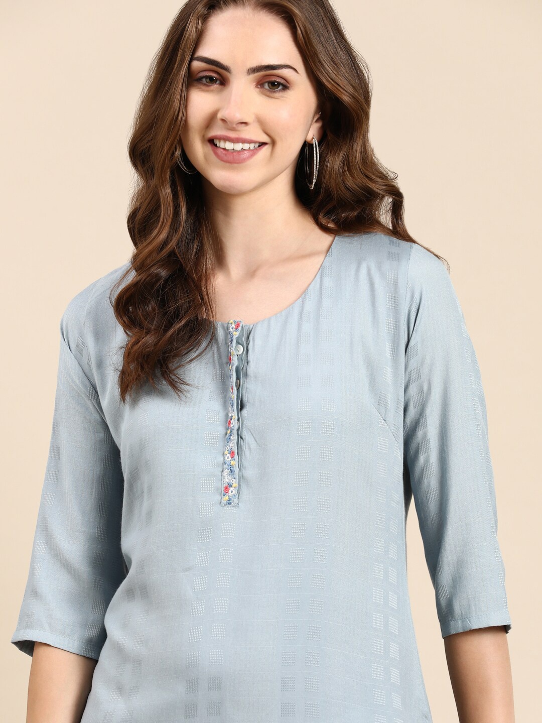 

SHOWOFF Woven Design Thread Work Kurta, Blue