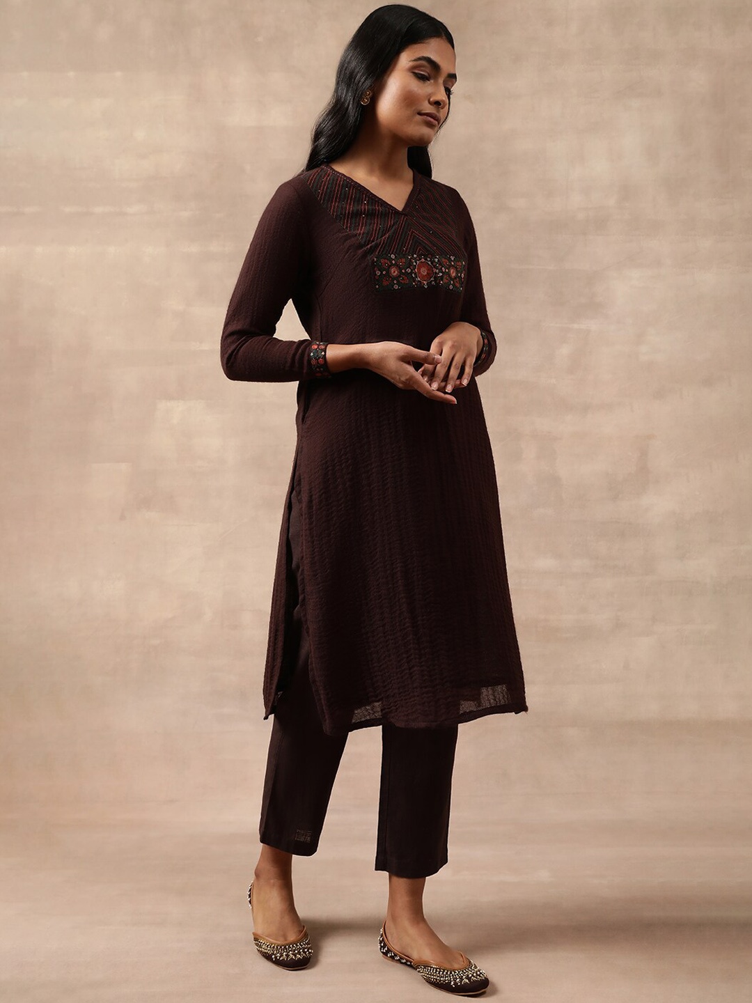 

W Floral Yoke Design Thread Work Woollen Kurta, Brown