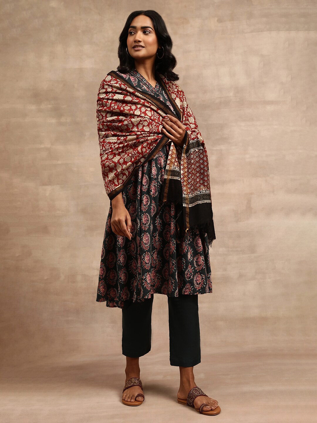 

W The Folksong Collection Red Cream-Coloured Floral Printed Zari Details Dupatta