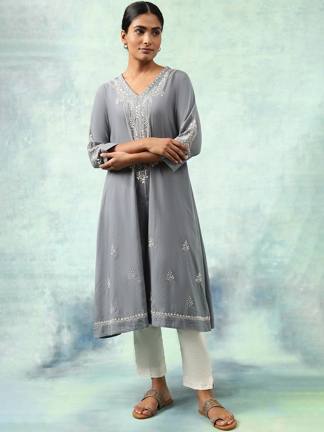 

W The Folksong Collection Ethnic Motifs Embroidered Thread Work Pure Cotton Kurta, Blue