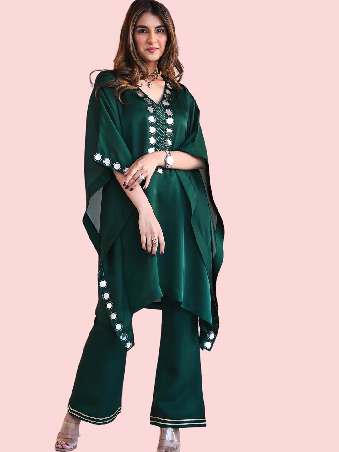 

LABEL D11 Embroidered Kaftan Kurta With Palazzos, Green