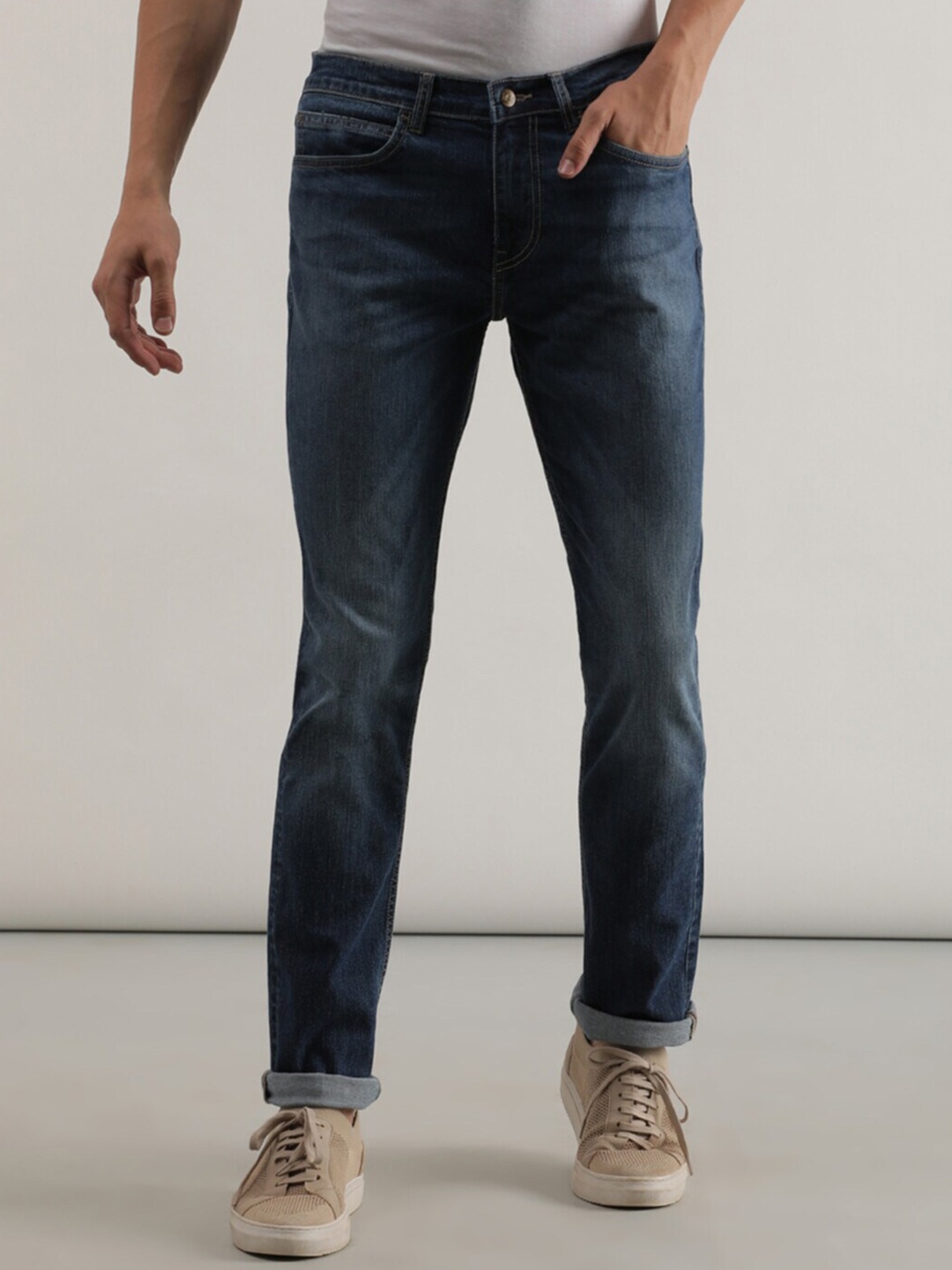 

Lee Men Slim Fit Light Fade Stretchable Cotton Jeans, Blue