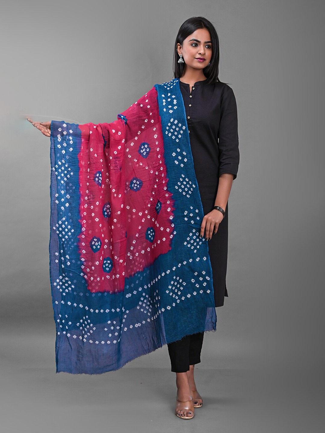 

Apratim Printed Bandhani Cotton Dupatta, Pink
