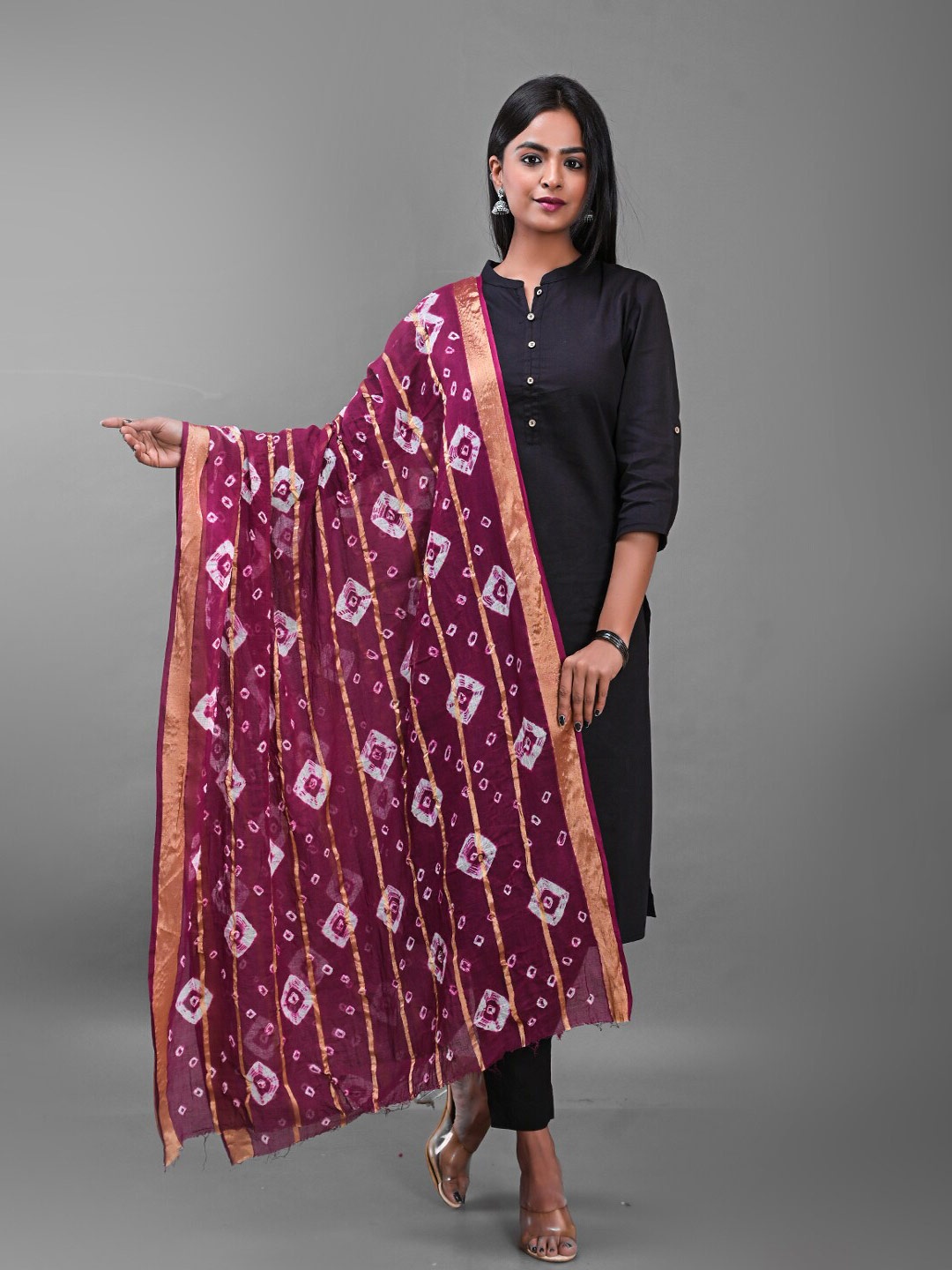 

Apratim Printed Bandhani Cotton Dupatta, Purple