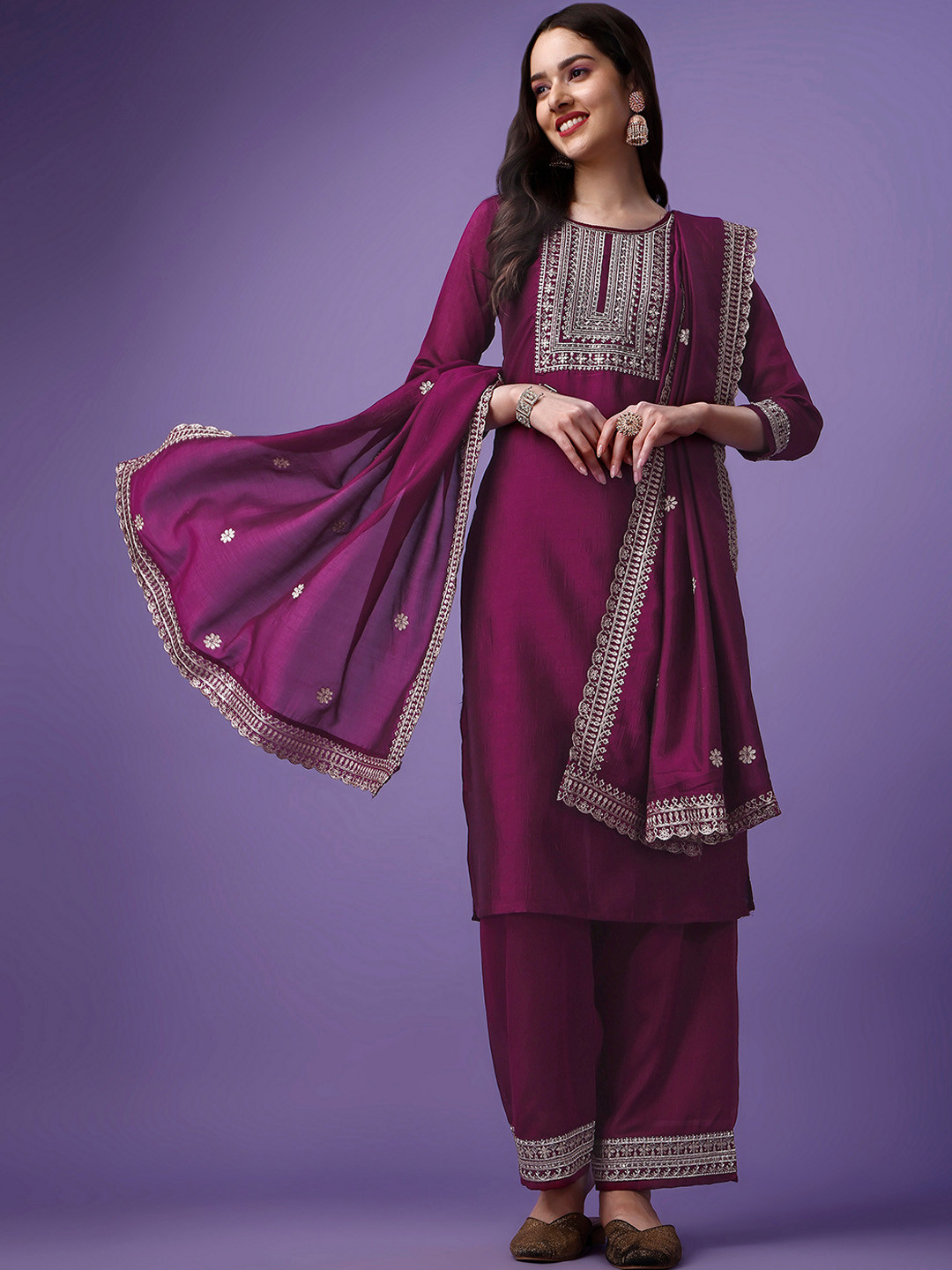 

ASPORA Ethnic Motif Yoke Design Sequinned Kurta With Palazzos & Dupatta, Purple