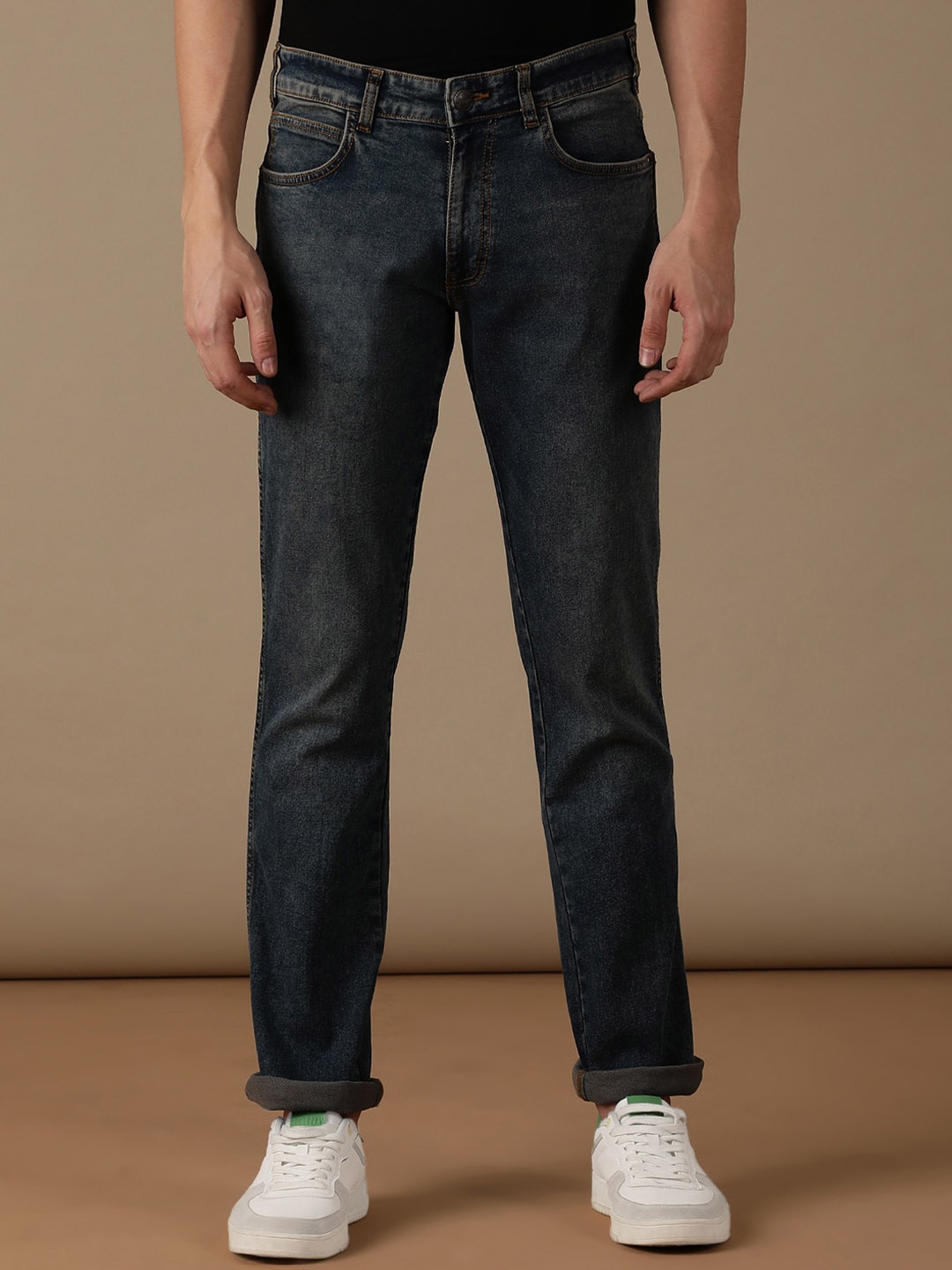 

Wrangler Men Millard Light Fade Stretchable Cotton Jeans, Blue