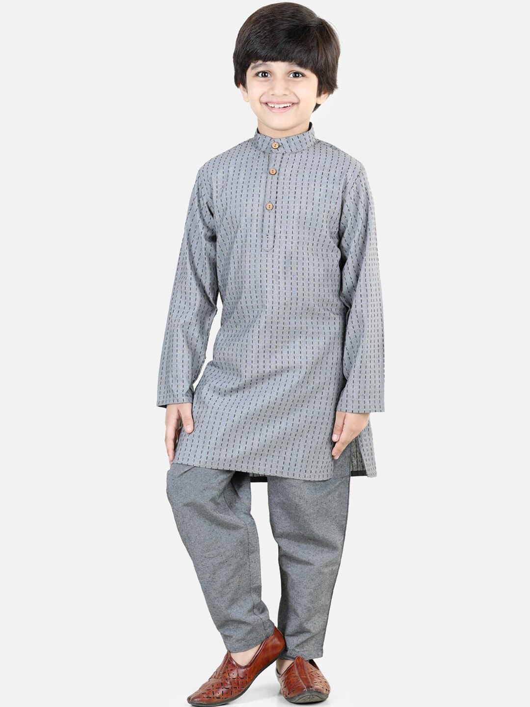 

BownBee Boys Thread Work Pure Cotton Kurta with Pyjamas, Grey
