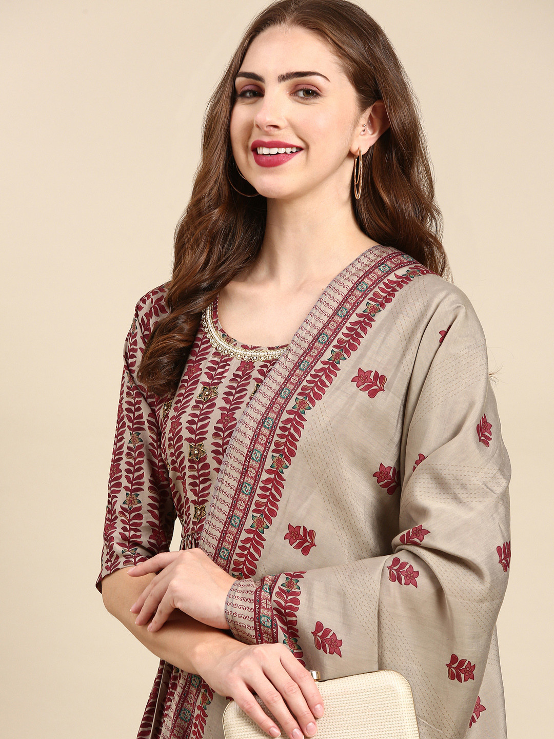 

SHOWOFF Ethnic Motifs Printed Beads and Stones Kurta with Trousers & Dupatta, Maroon