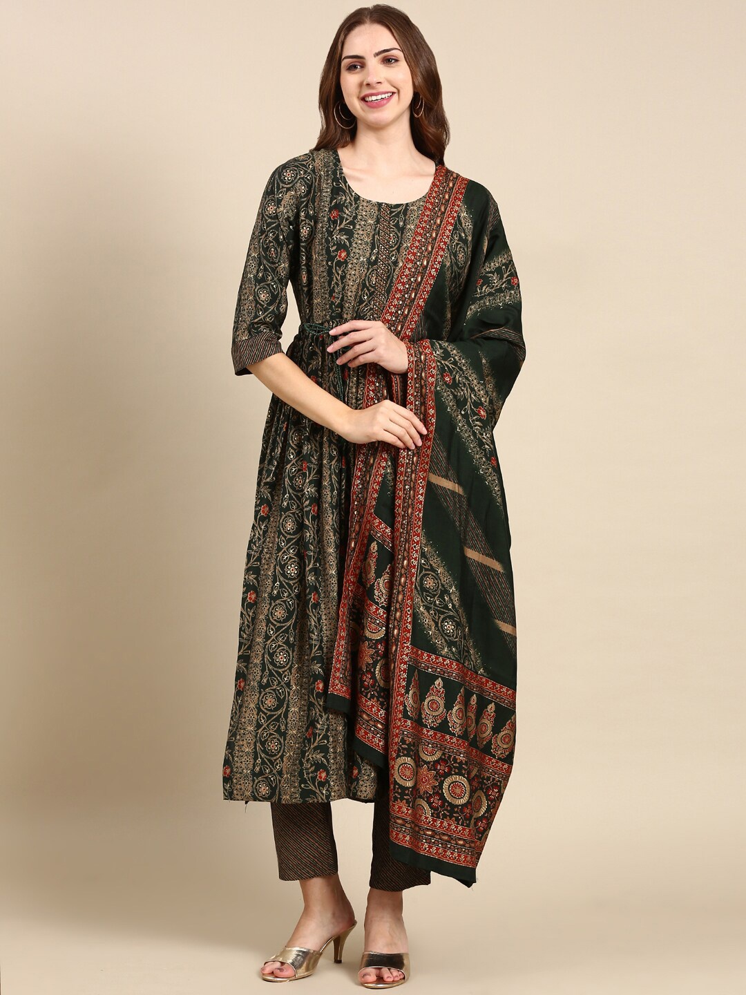 

SHOWOFF Ethnic Motifs Printed Beads and Stones Dupion Silk Kurta with Trousers & Dupatta, Green