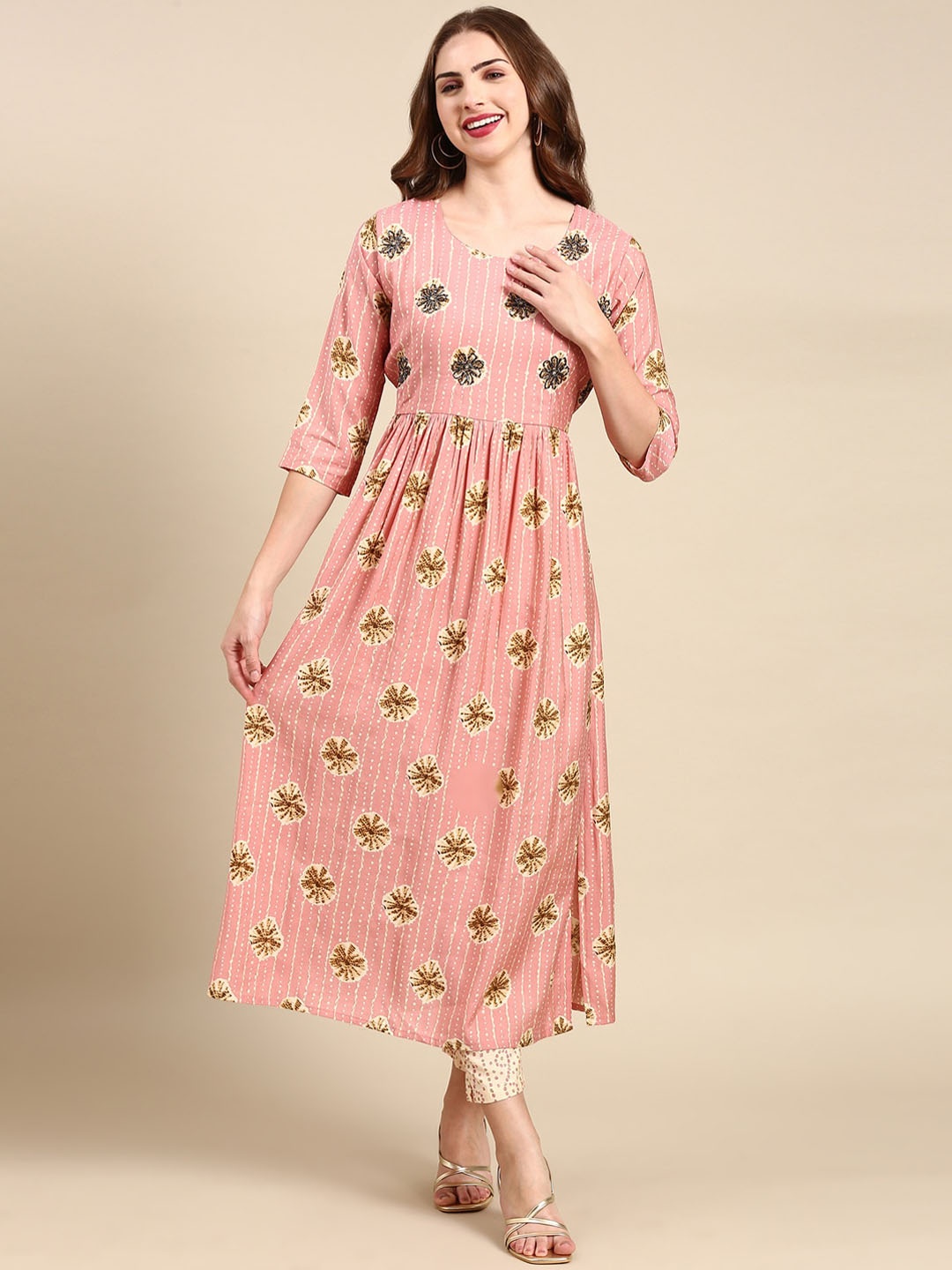 

SHOWOFF Floral Printed Beads and Stones A-Line Kurta with Trousers, Pink