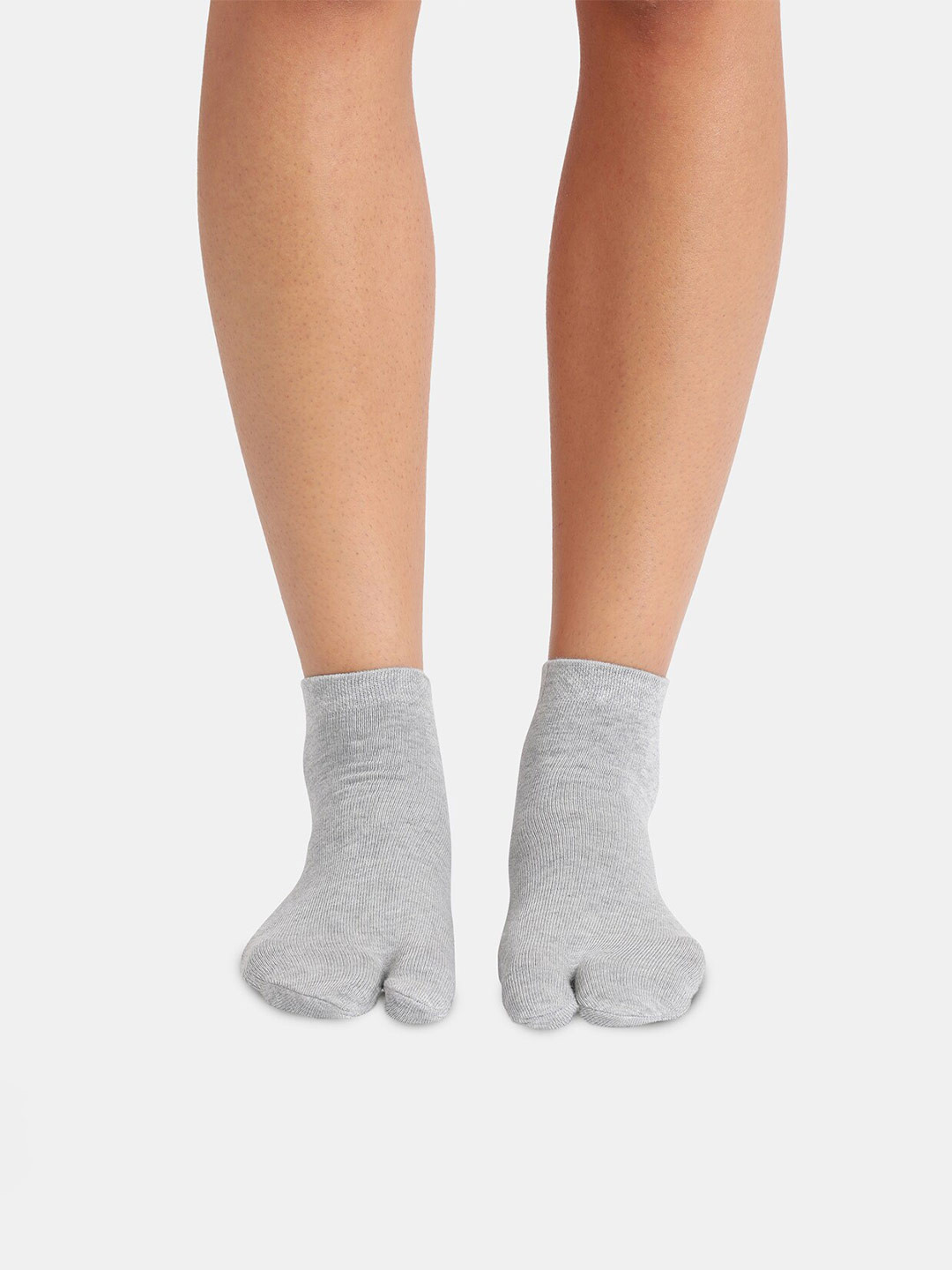 

Jockey Women Anti Microbial Fresh Technology Ankle Length Toe Socks, Grey