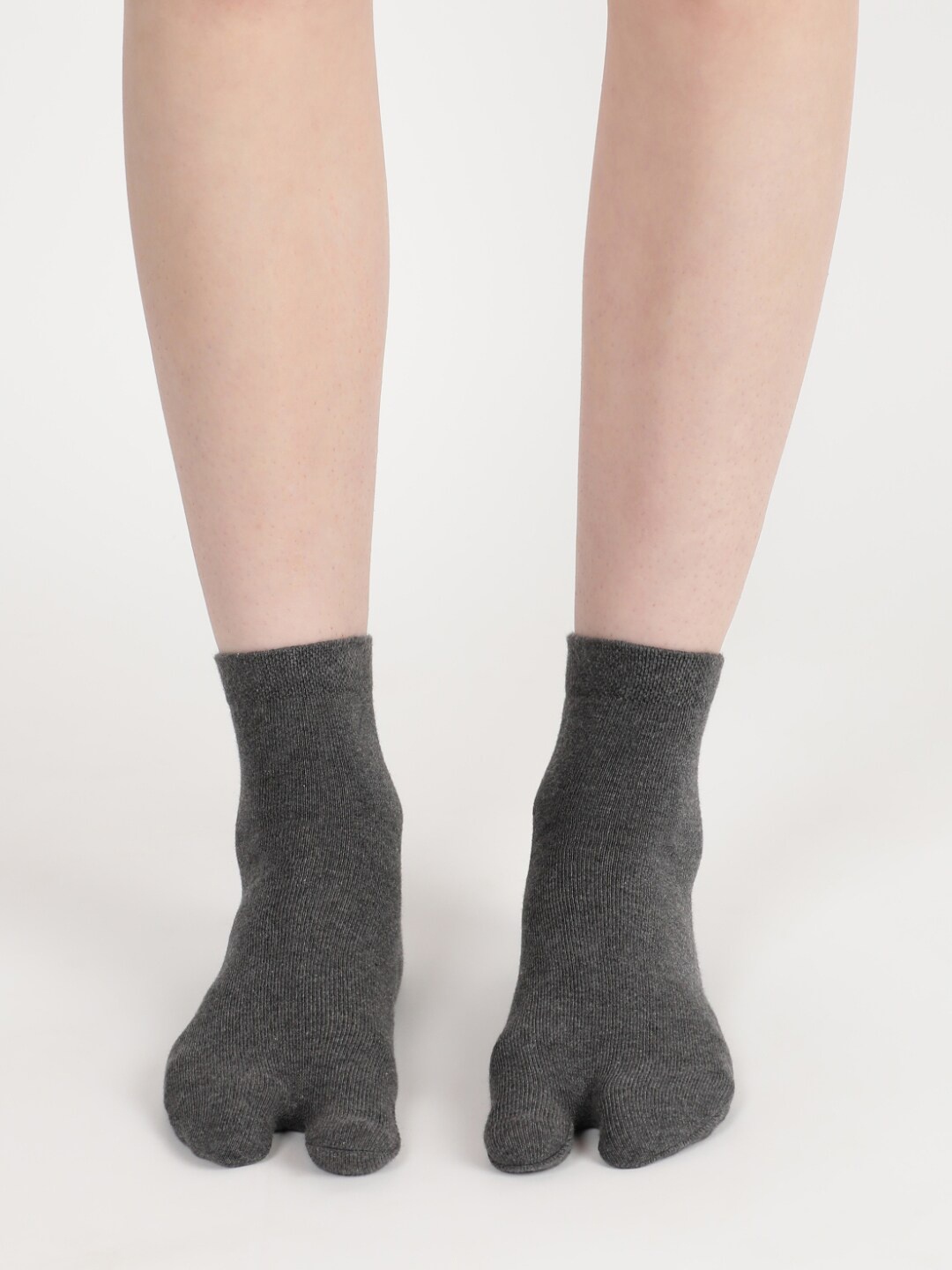 

Jockey Women Anti Microbial Fresh Technology Ankle Length Toe Socks, Charcoal