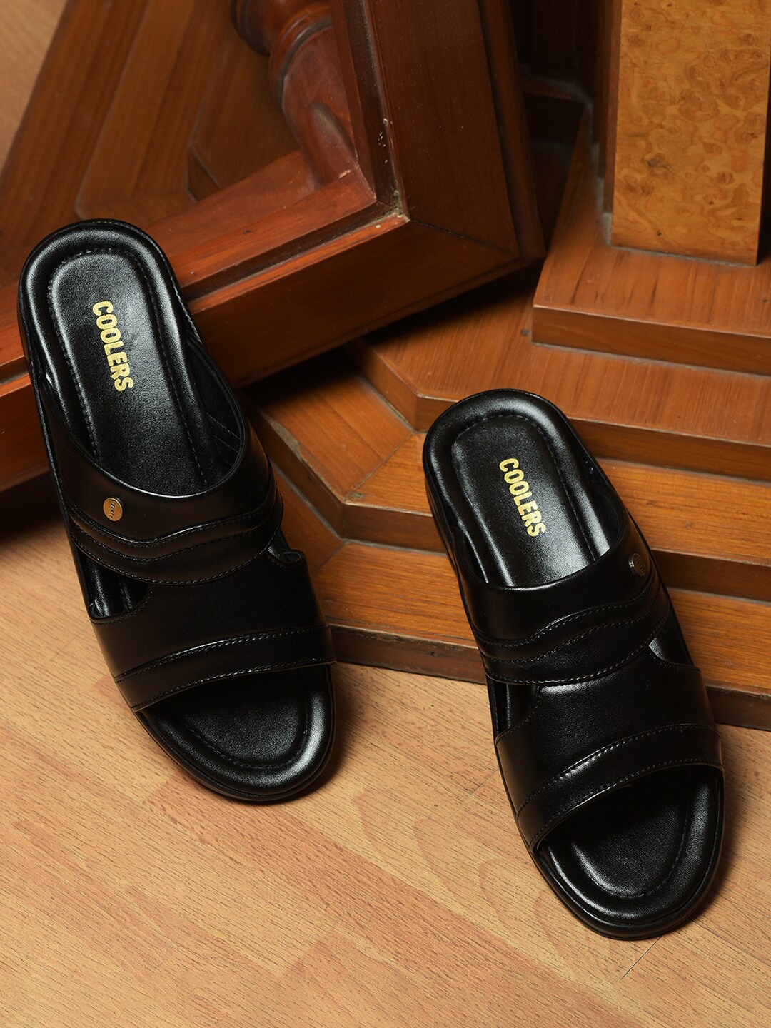 

Liberty Men Open Toe Comfort Sandals, Black