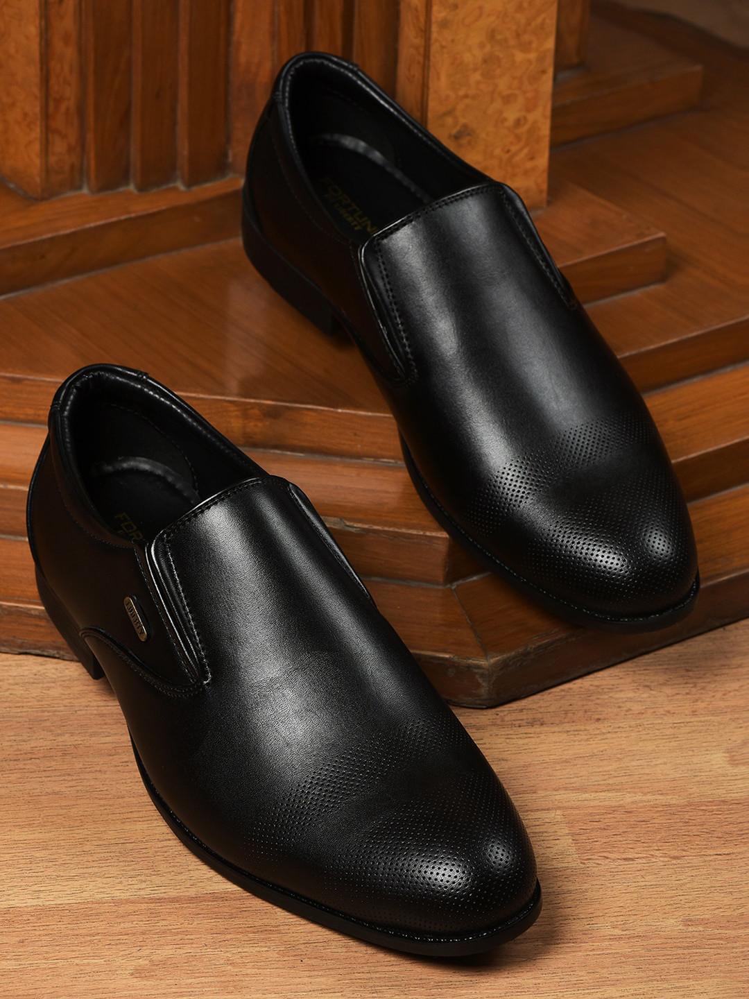 

Liberty Men Textured Formal Slip-On Shoes, Black