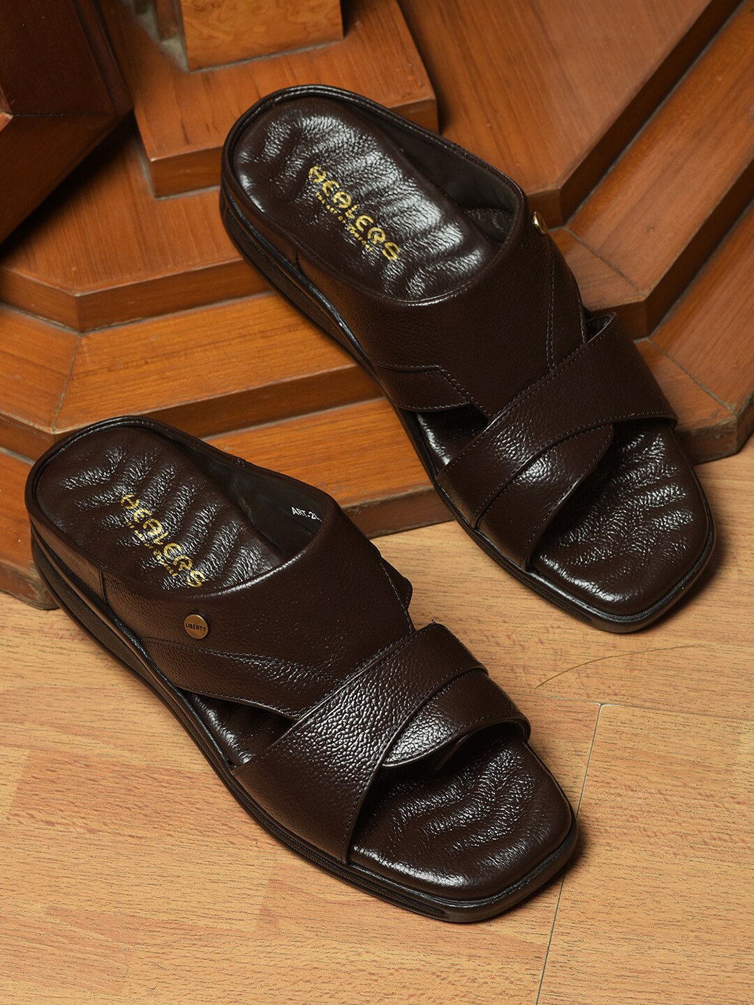 

Liberty Men Textured Comfort Sandals, Coffee brown