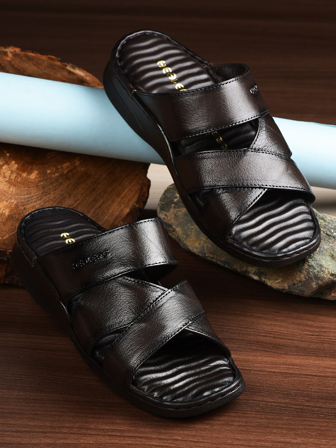 

Liberty Men Textured Fabric Open Toe Comfort Sandals, Brown