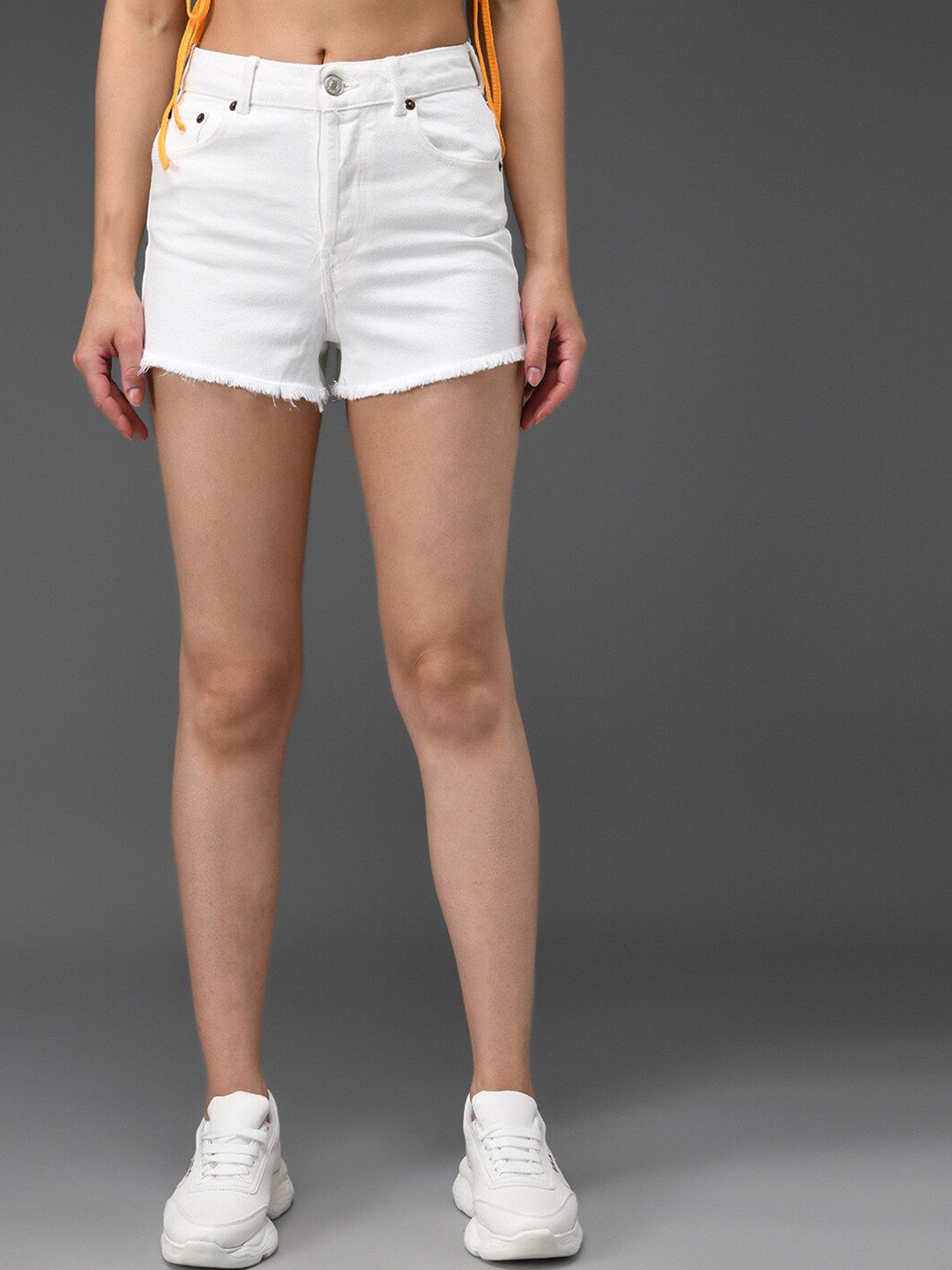 

GUTI Women Mid-Rise Denim Shorts, White