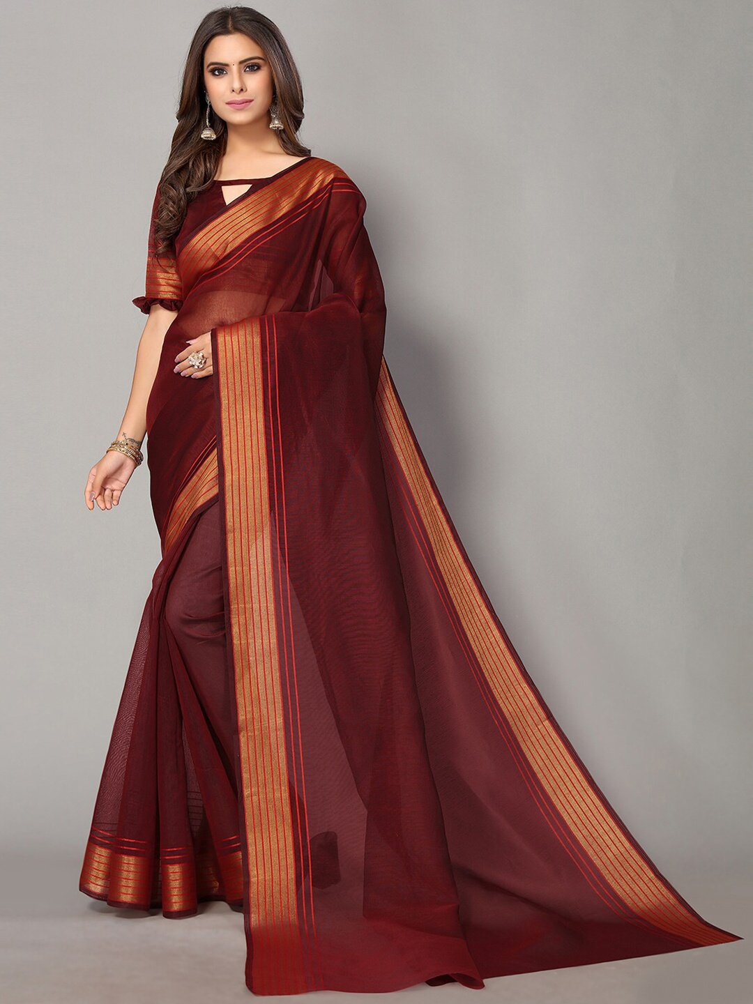 

GORGONE Maroon & Gold-Toned Zari Saree