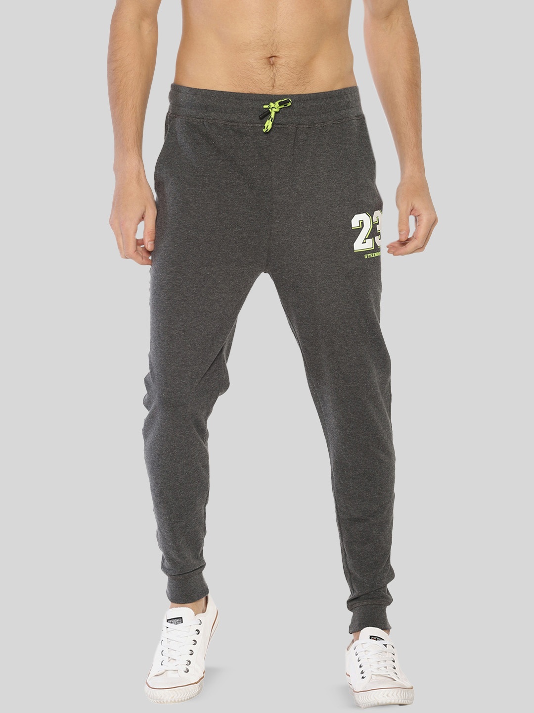 

Steenbok Men Straight Fit Joggers, Grey