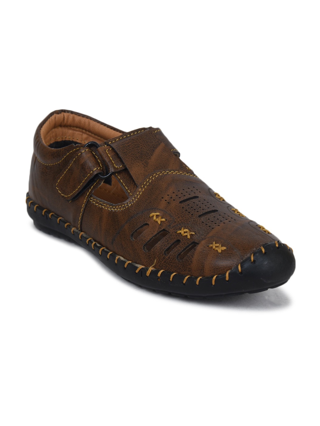 

Ajanta Boys Perforated Shoe-Style Sandals, Brown