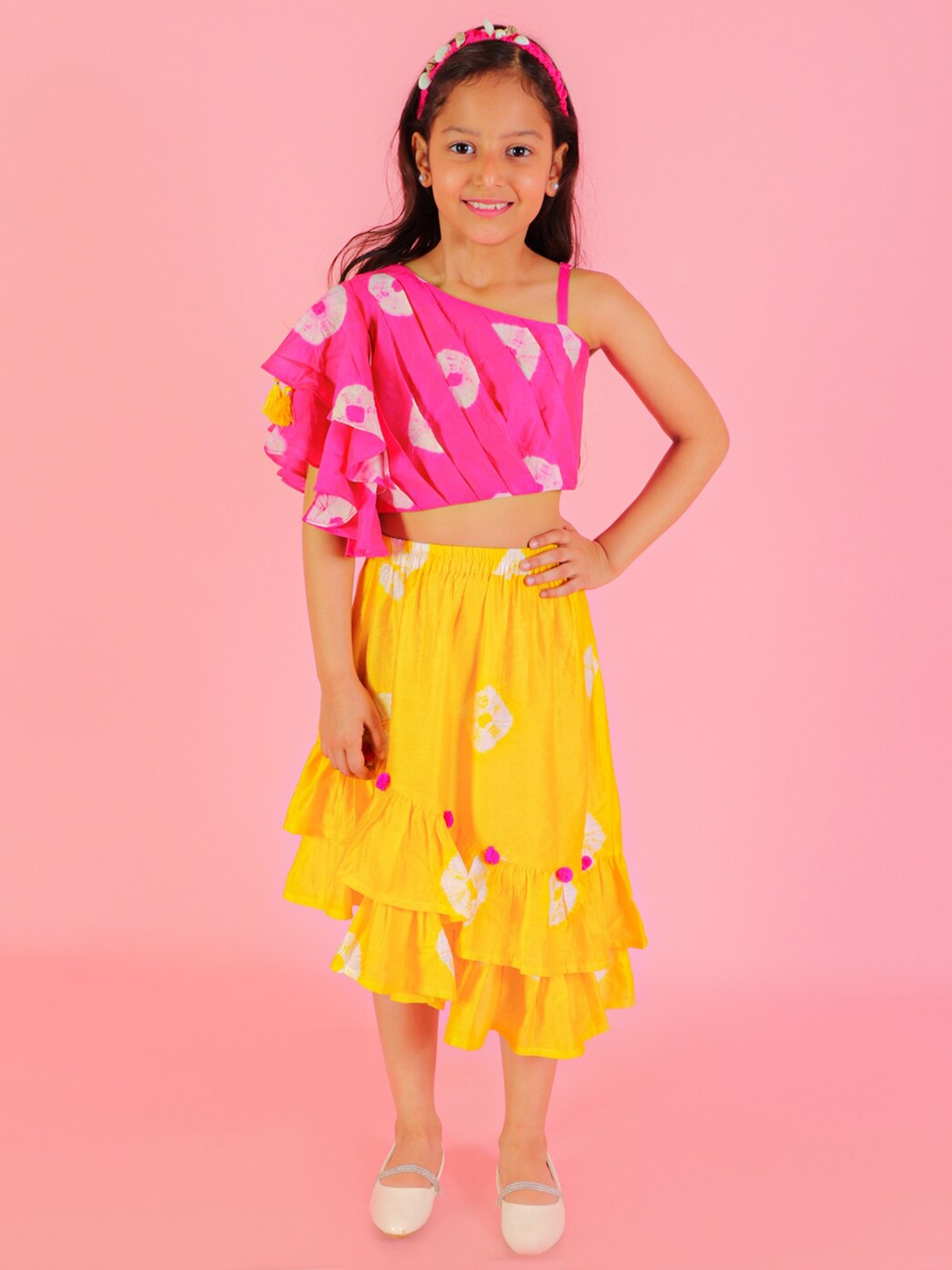 

LIL DRAMA Girls Tie & Dye One Shoulder Top with Tiered Skirt, Yellow