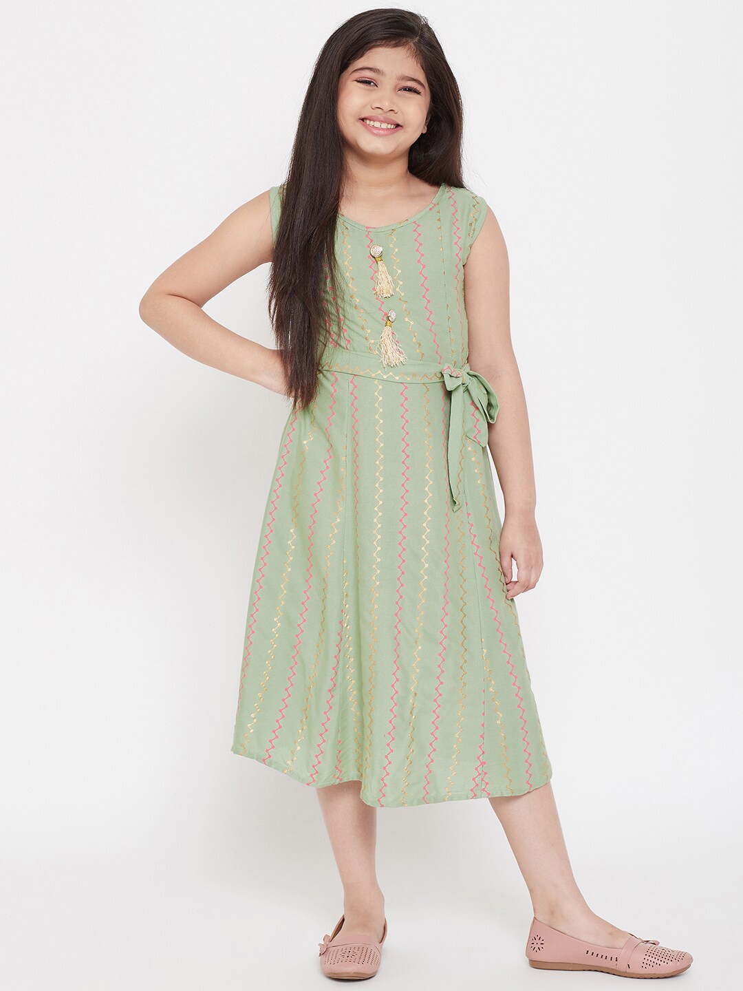 

KYDZI Girls Ethnic Motifs Printed A-Line Midi Dress, Green
