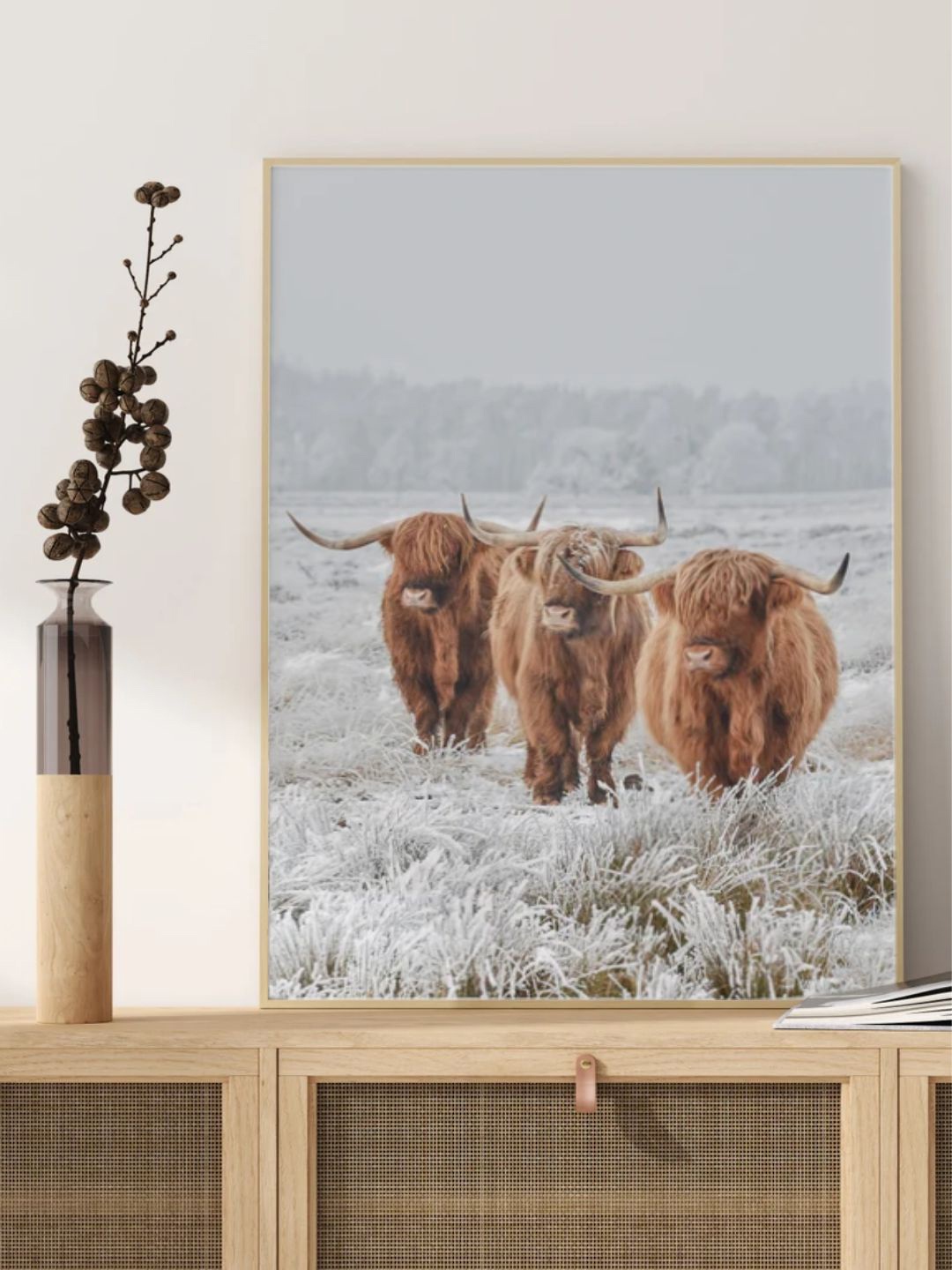 

INDIAN CLASSIC ART White & Brown 2 Highland Cows in The Snow Printed Framed Wall Art