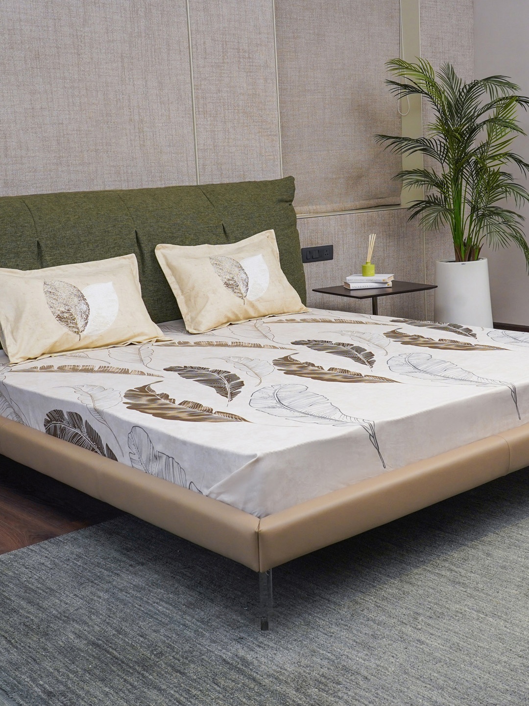 

URBAN SPACE Serene Brown & White Printed 220 TC Cotton Single Bedsheet & Pillow Cover