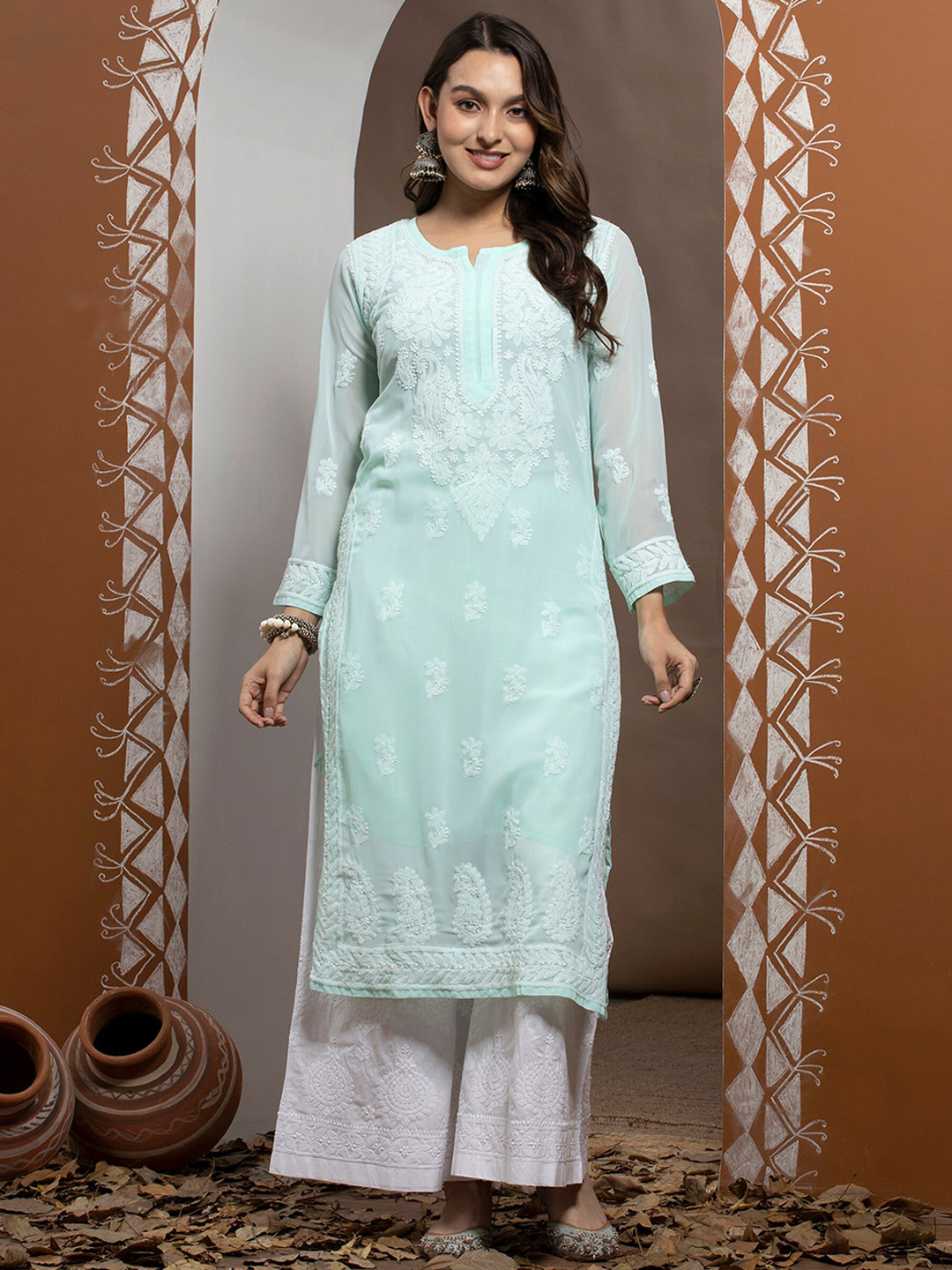 

PARAMOUNT CHIKAN Women Embroidered Lucknowi Chikankari Georgette Kurta, Sea green